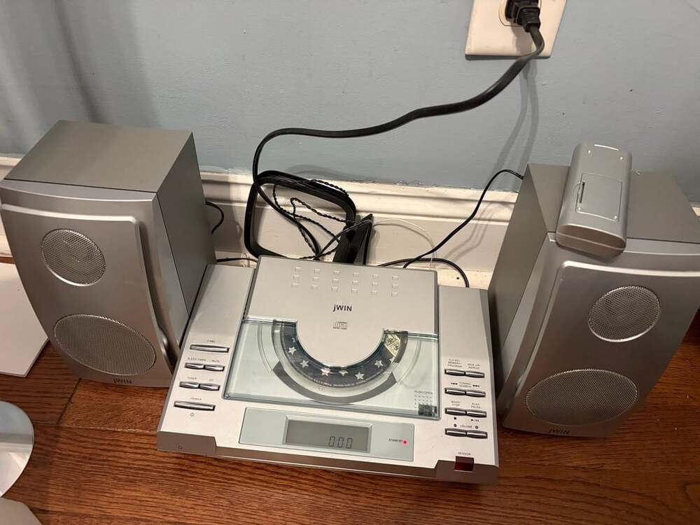 JWIN JX-CD7000 Stereo CD Player AM/FM Radio with Remote